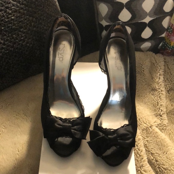 LAST CHANCE 💄 RSVP Black Heels, size 9.5 - Picture 1 of 9